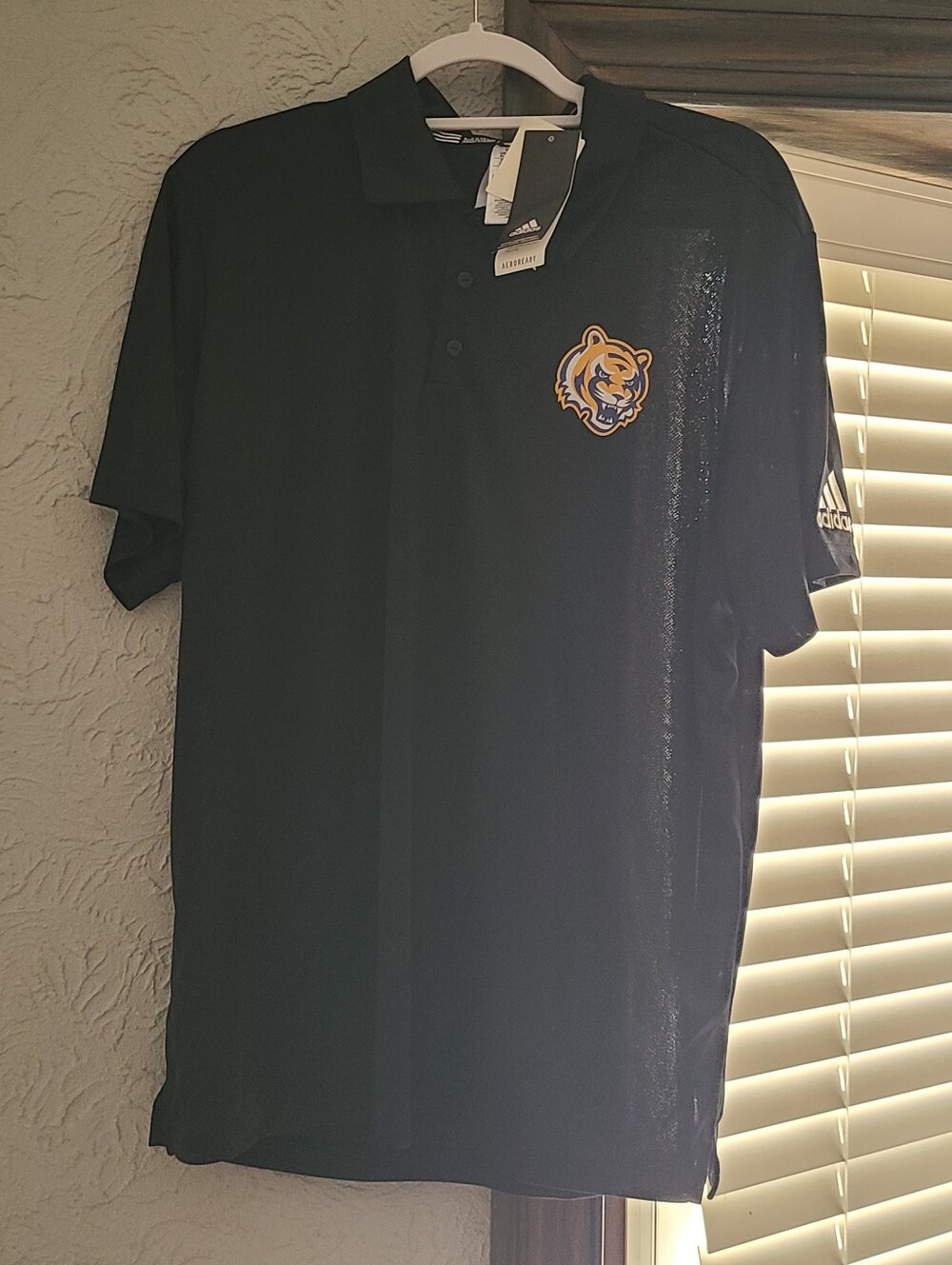 *NWT* ADIDAS Black Polo With Marshalltown Community College Tigers Logo